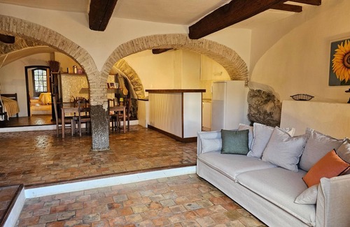Sauve Apartment | Domaine de Bagard - Gîte la BERGERIE 89m² 2/6 pers Terrace
