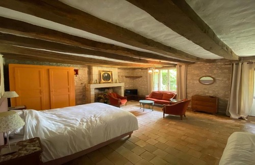 Marigny-Marmande Apartment | Domaine de la Boissière