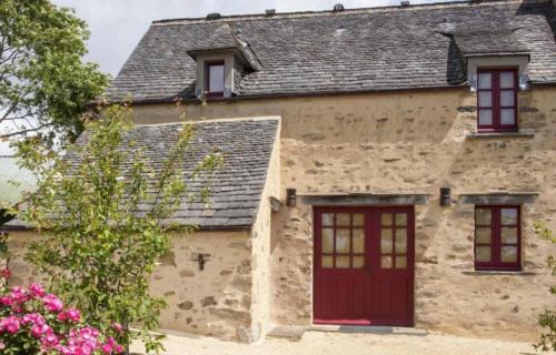 Commana House | Domaine de Linguinou piscine et spa