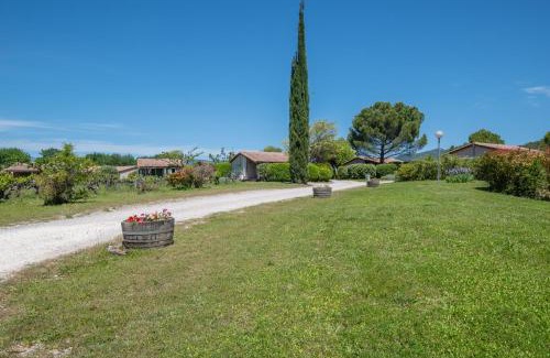 Mirabel-aux-Baronnies Resort | Domaine des Bridoux Village de Gîtes