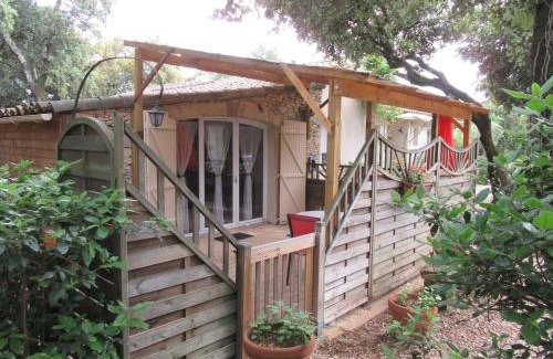 Galargues House | Domaine du bois gîte Marion