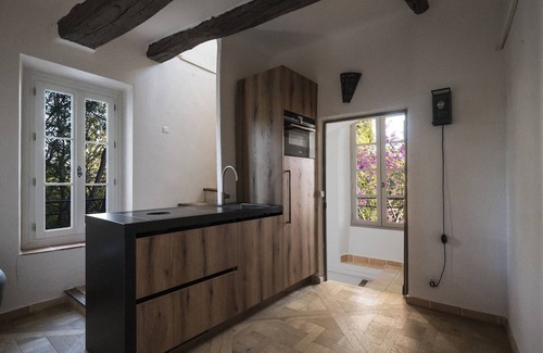 Lorgues Villa | Domaine du Bonheur, heatable pool, playground, airconditioning, Lorgues