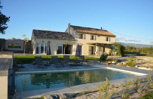 Mazan Villa | Domaine du Piol - Luberon - Piscine privée - Clim - Beach Volley