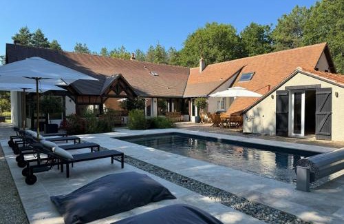 Marcilly-en-Gault Villa | Domaine en Sologne "Les 40 Chênes"