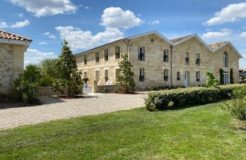 Saint-Louis-De-Montferrand House | DOMAINE DE GUILLEMIN