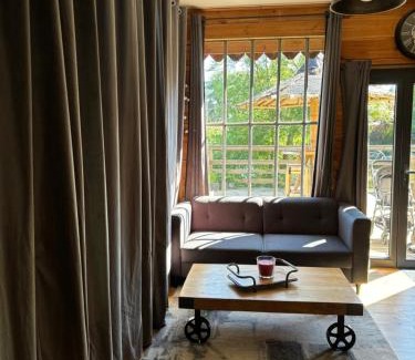 Coutras House | Domaine le lac bleu