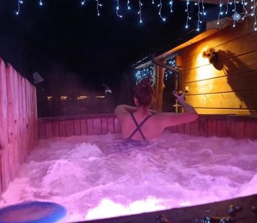 Lobozew Gorny House | Domek z Jacuzzi w Cenie -Solina