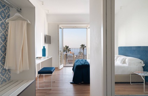 Vico Equense Hotel | Domo20 Hotel & Sky Bar