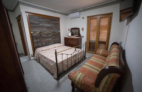 Castrovillari Bed & Breakfast | DOMUS CASTRUM VILLARUM B&B