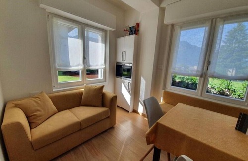 Levico Terme Apartment | Domus Helios Piano Giardino Giardino