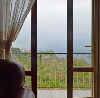 Campolattaro House | DOMUS LACUS