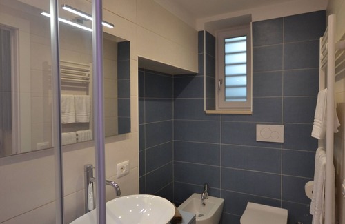 Pompei Apartment | Domus Pompeii is a cozy vacation home 2 minutes from the Pompeii ruins