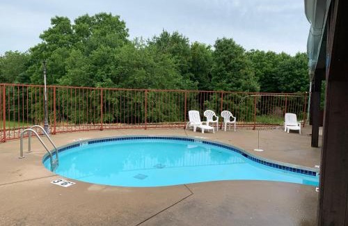 Dodgeville Hotel | Don Q Inn