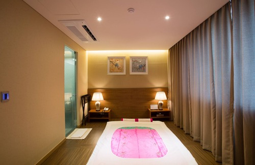 Tongyeong Hotel | Dong Gyeong Hotel