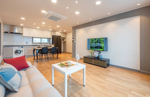 Donghae House | Donghae Hill Stay Pension