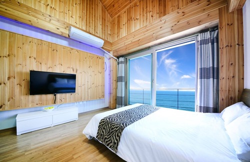 Donghae House | Donghae Red Roof Pension