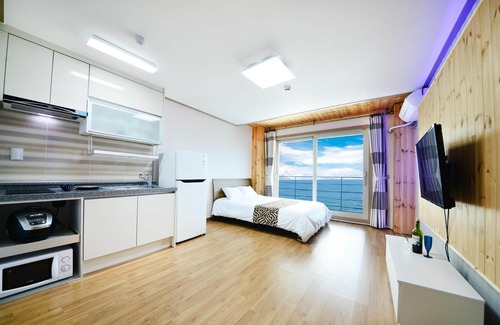 Donghae House | Donghae Red Roof Pension