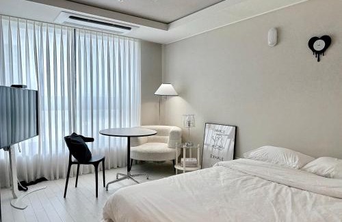 Jung-gu Apartment | Dongseongro meomoom