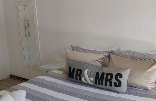 Beacon Bay House | Donkin Parkview 3 bedroom townhouse