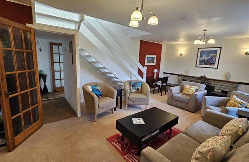 Suladale House | Donmar Cottage