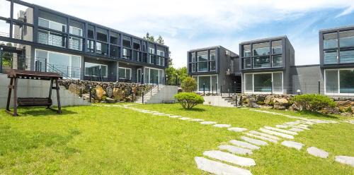 Seogwipo City House | Donnaeko Pension