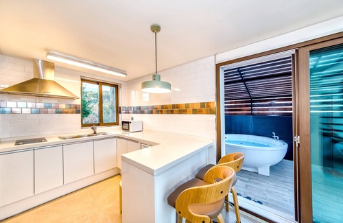 Seogwipo City Hotel | Donnaekohill Resort