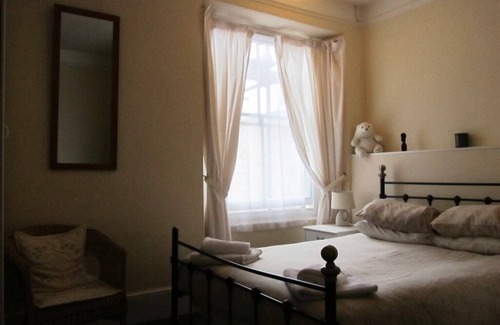 Truro House | Donnington Guest House