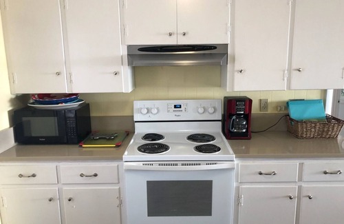 Caswell Beach House | Donovan's Blue Crab Cove