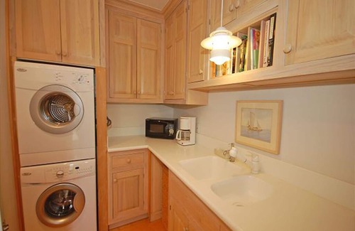 Northport House | Don’t Miss It! Last August Week w/Epic Views, Sunsets & Total Relaxation!