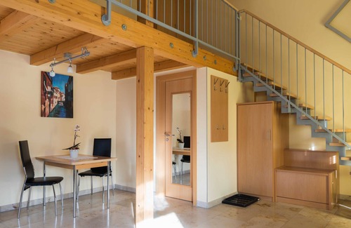 Nordheim Apartment | Doppelzimmer 2 - Müllers Weingut und Weinstube im Auerberg