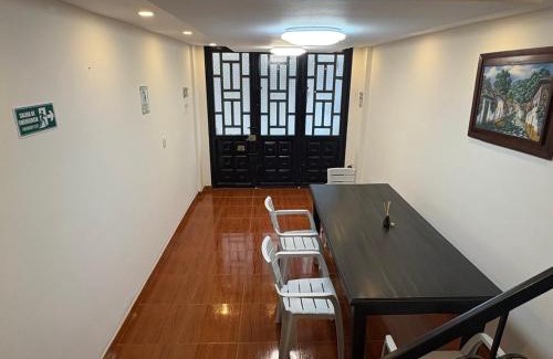 Engativa House | Dorado Inn - Cerca al Aeropuerto - Habitación 302