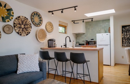 Northeast Santa Fe Bed & Breakfast | Dos Hermanas 4, 5, 6 & 8 | Downtown | Courtyard