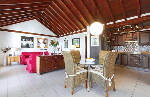 Los Mojones Villa | Dos Piedras