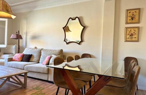 Zaragoza Old Town Apartment | Dos Torres Valinor - Plaza del Pilar