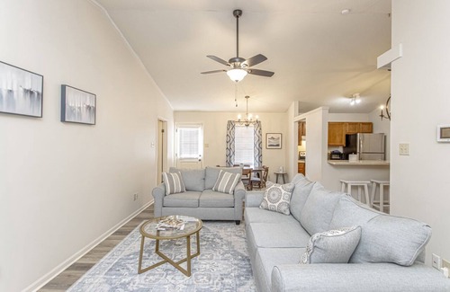 North Little Rock House | Double Diamond Rentals - West LR Home W/Fireplace