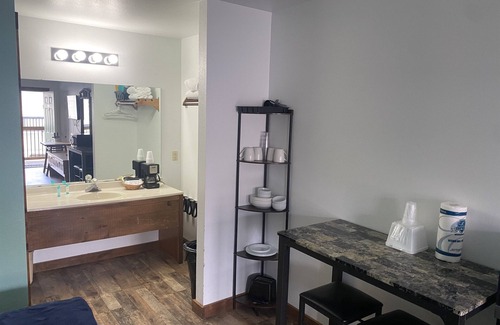 Branson Condo | Double Queen Room w/Kitchen Supplies