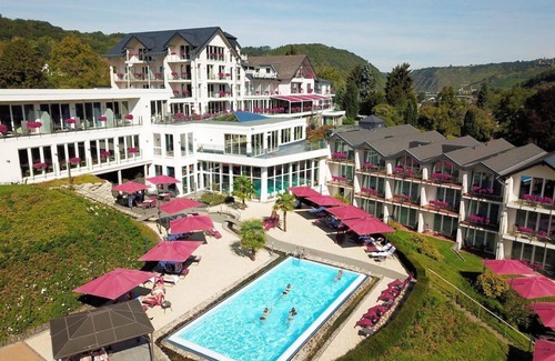 Loef House | Double room Deluxe Wellnesdusche-SD Rate BI 2P - Moselstern Parkhotel