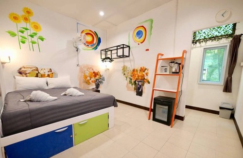 Nanai Road House | ⭐ Double Room ❤️ New Pool, Patio, AirCon & WiFi ⭐