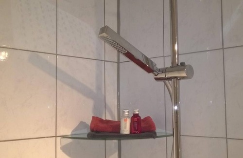 Boppard Bed & Breakfast | Double room, shower or bath, toilet, 1 bed room - Pension Pauly