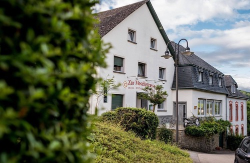 Palzem House | Double room, shower/toilet - SLEEP & GO to the Moselle terrace
