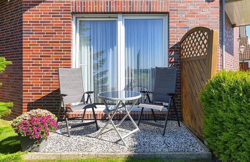 Neuharlingersiel Cottage | Double room with balcony or terrace - Double room in the Hotel-Pension