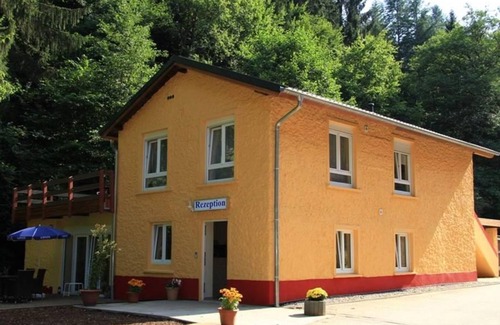 Wasserliesch House | Double room with balcony shower/WC - Cat. COMFORT - Waldhotel Albachmühle