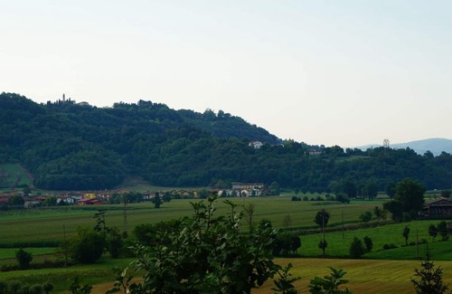 Castelgomberto Bed & Breakfast | double room with balcony and view - private bathroom