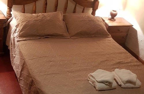 Maipu Hotel | Double Room with Private External Bathroom-Cabañas Finca El Rincón de Lunluntann