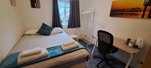 Bournemouth House | Double Rooms near Bournemouth Hospital ensuite or shared bathroom options