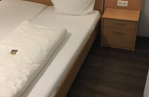 Moordorf House | Double Standard - Herbers, Hotel