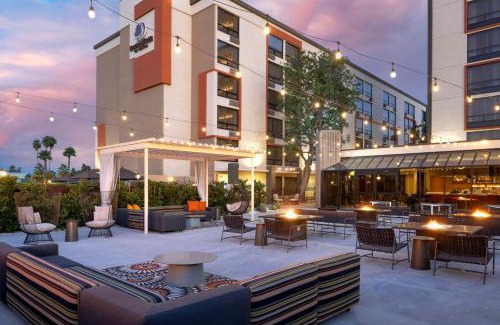 San Bernardino Hotel | DoubleTree by Hilton San Bernardino