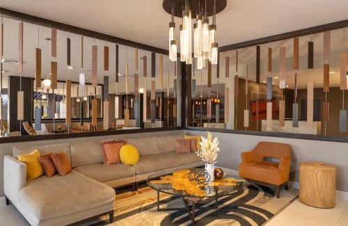 San Bernardino Hotel | DoubleTree by Hilton San Bernardino