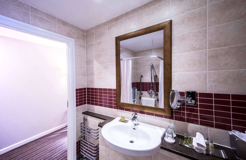 Charlton Kings Hotel | DoubleTree by Hilton Cheltenham-Cotswolds