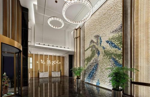 Chenghua Hotel | DoubleTree by Hilton Chengdu Riverside - Close to Panda Base and Chengdu East Railway